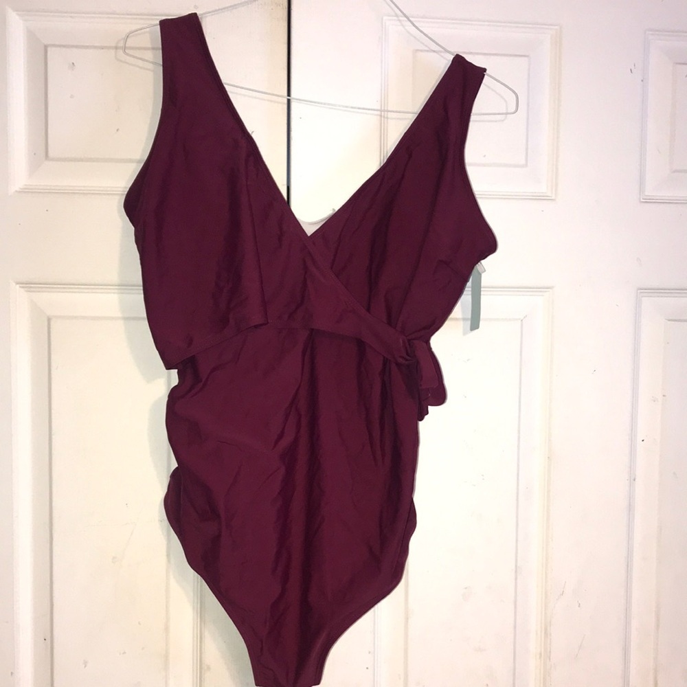 NWT Women’s Tempotrek One Piece Swimsuit